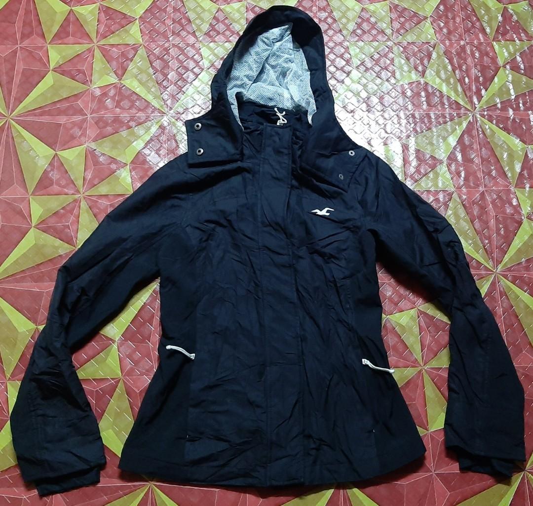 Hollister All Weather Waterproof Windbreaker Jacket Women