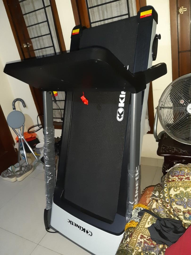 Kinetic treadmill motorized hot sale 12p