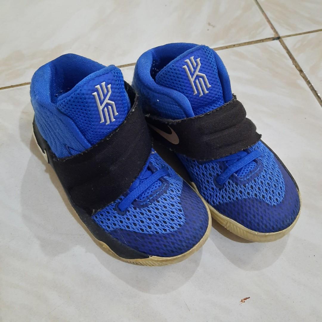 kyrie irving sneakers kids