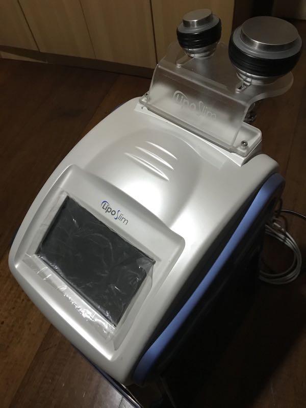 Liposlim Machine (Category: Beauty Enhancer & Weight Management) located in Quezon City. Submitted by BestBuy918 (Listing ID 1059903242, Image 3). Description: Metro Korea Liposlim Ultrasonic Cavitation Machine for slimming of face, arm, body and legs. Call/Text for info 0917-715-5076. Sl. Negotiable..