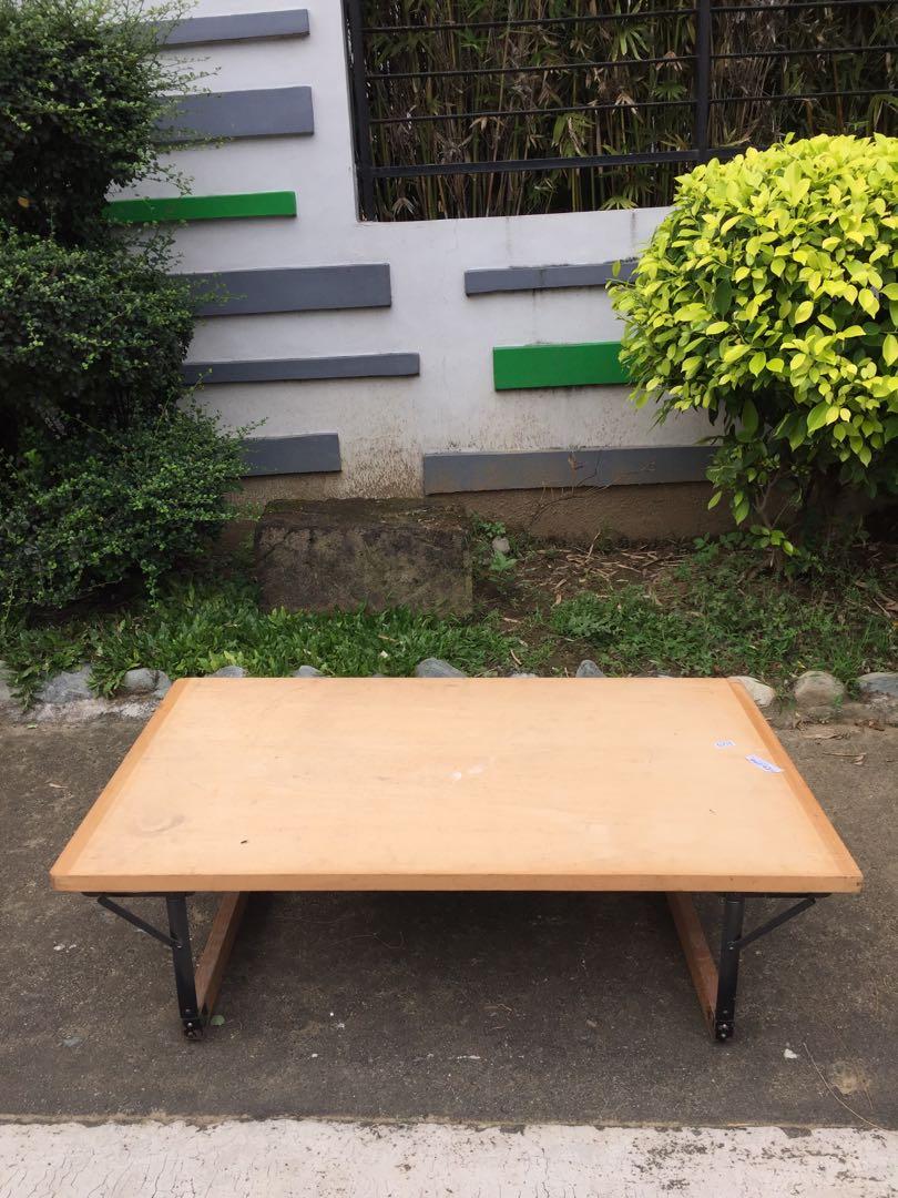 Low Folding Center Table