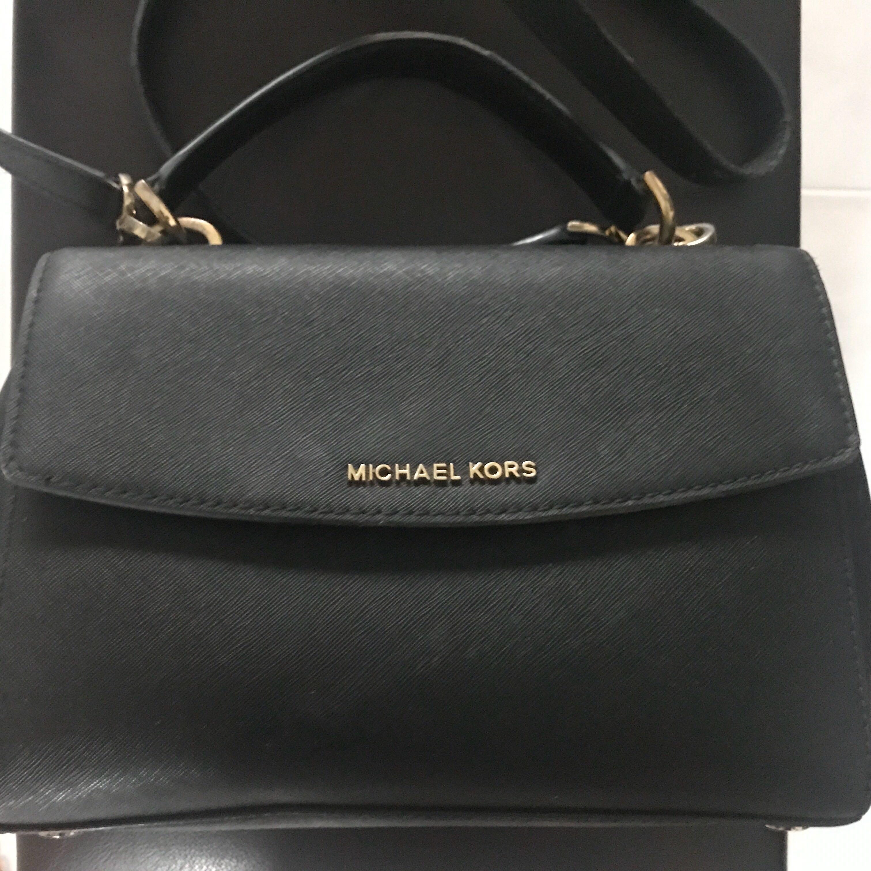 Authentic Michael Kors Ava Medium Saffiano Leather Satchel Bag, Women's  Fashion, Bags & Wallets, Cross-body Bags on Carousell