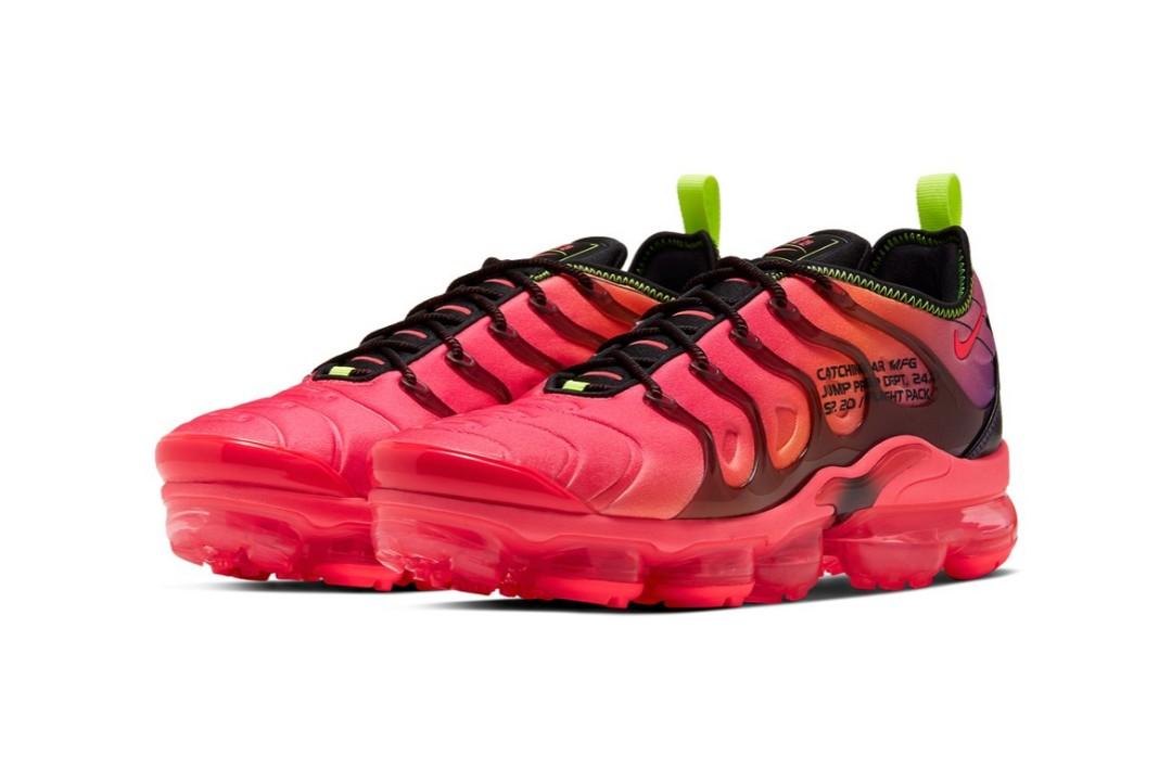 Nike air vapormax plus flight pack black pink Clearance