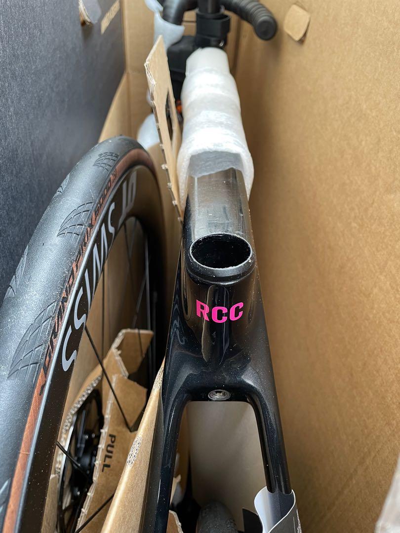 Rapha Canyon Ultimate CF SL 8.0 Disc Sports Equipment Bicycles