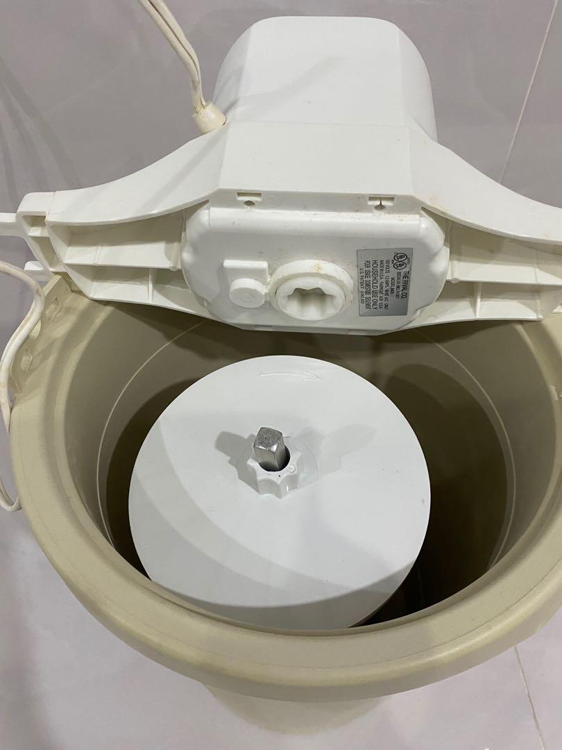 Rival ice cream and yogurt freezer(model8405), TV & Home Appliances