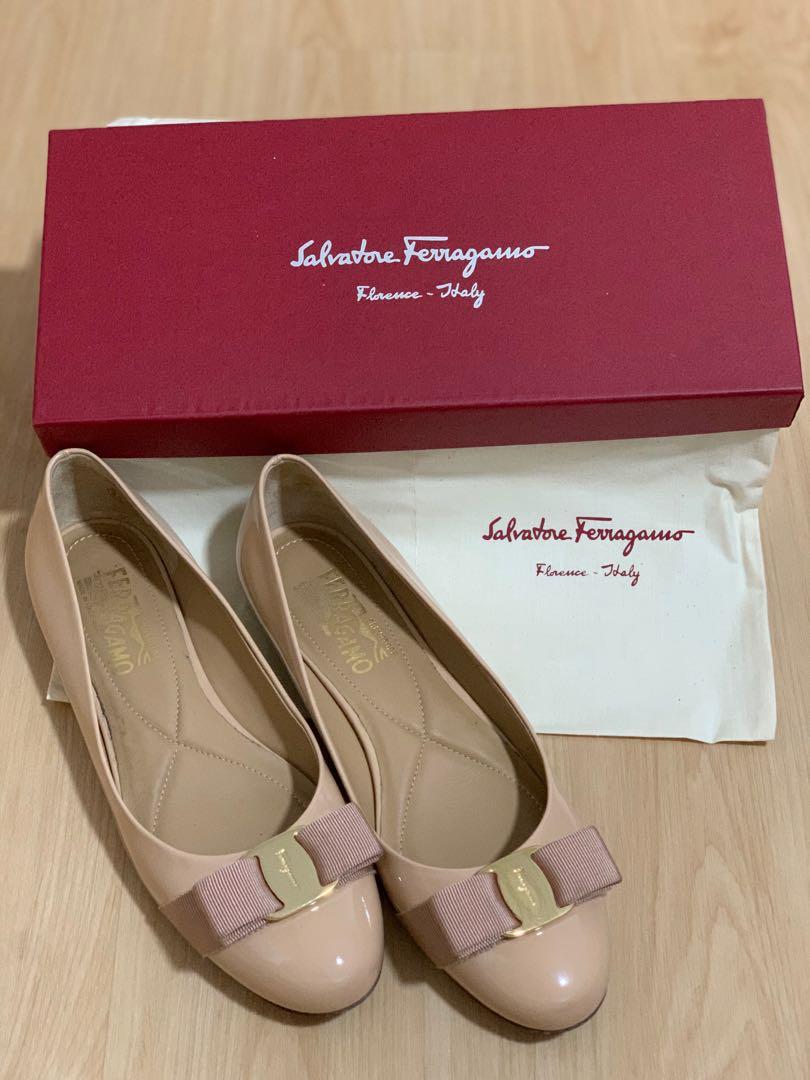 Salvatore ferragamo shop varina flats