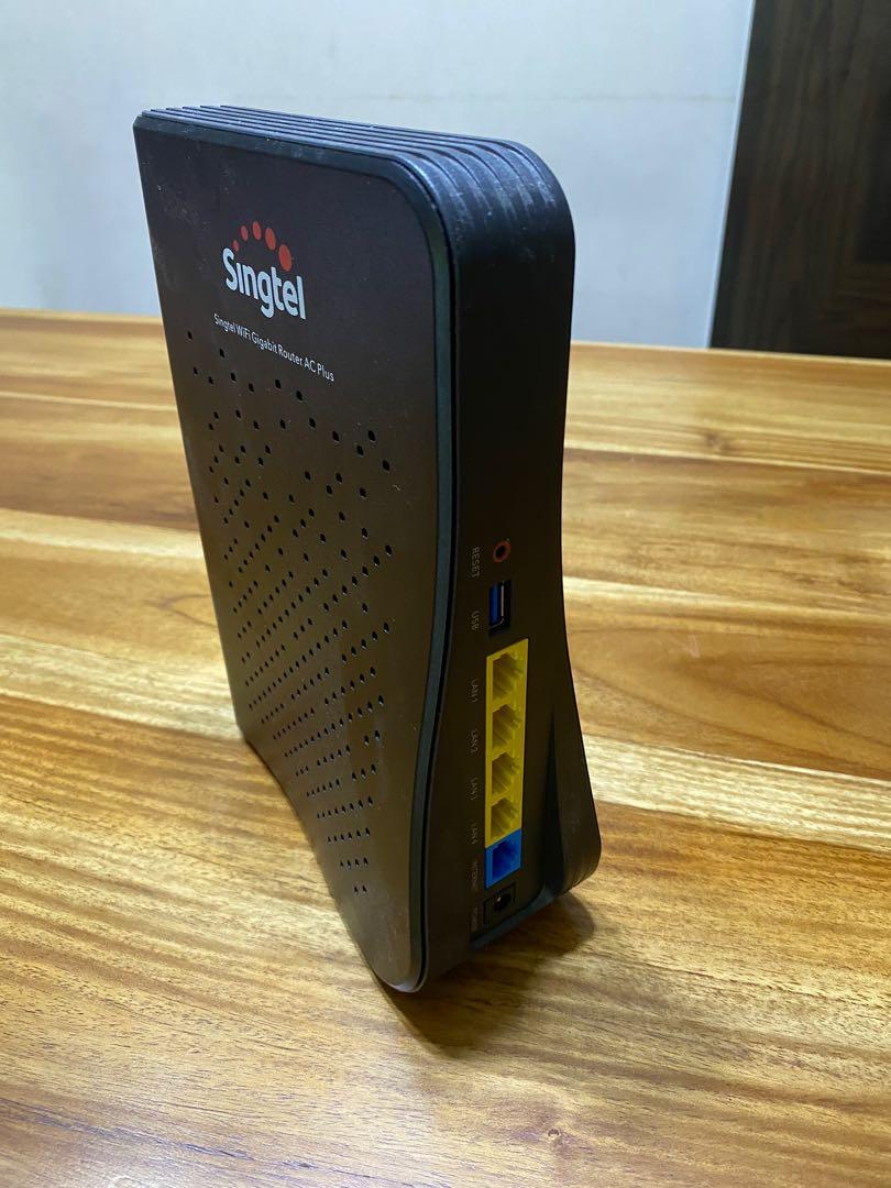 Singtel Wifi Gigabit Router AC Plus, Computers & Tech, Parts ...