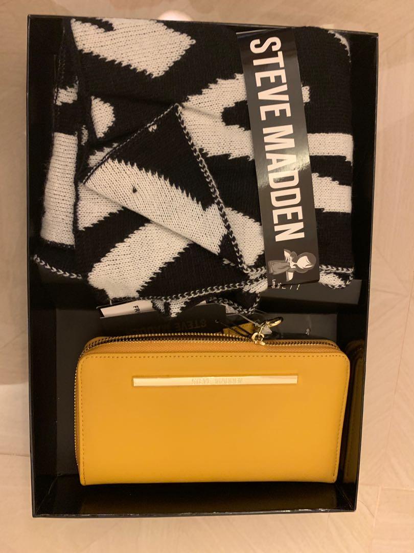 Steve madden clearance yellow wallet