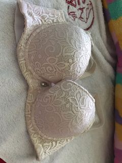 (Category: ) located in . Submitted by pinkshareen (Listing ID 1059808287, Image 1). Description: .