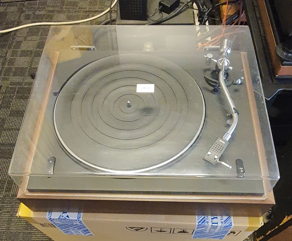 Yamaha belt drive turntable, Audio, Other Audio Equipment on Carousell