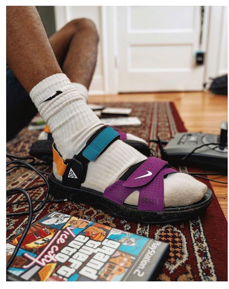 nike acg deschutz vivid purple