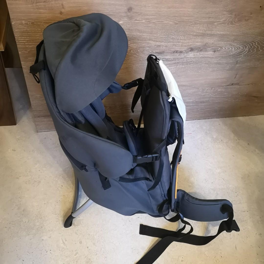 chicco finder backpack