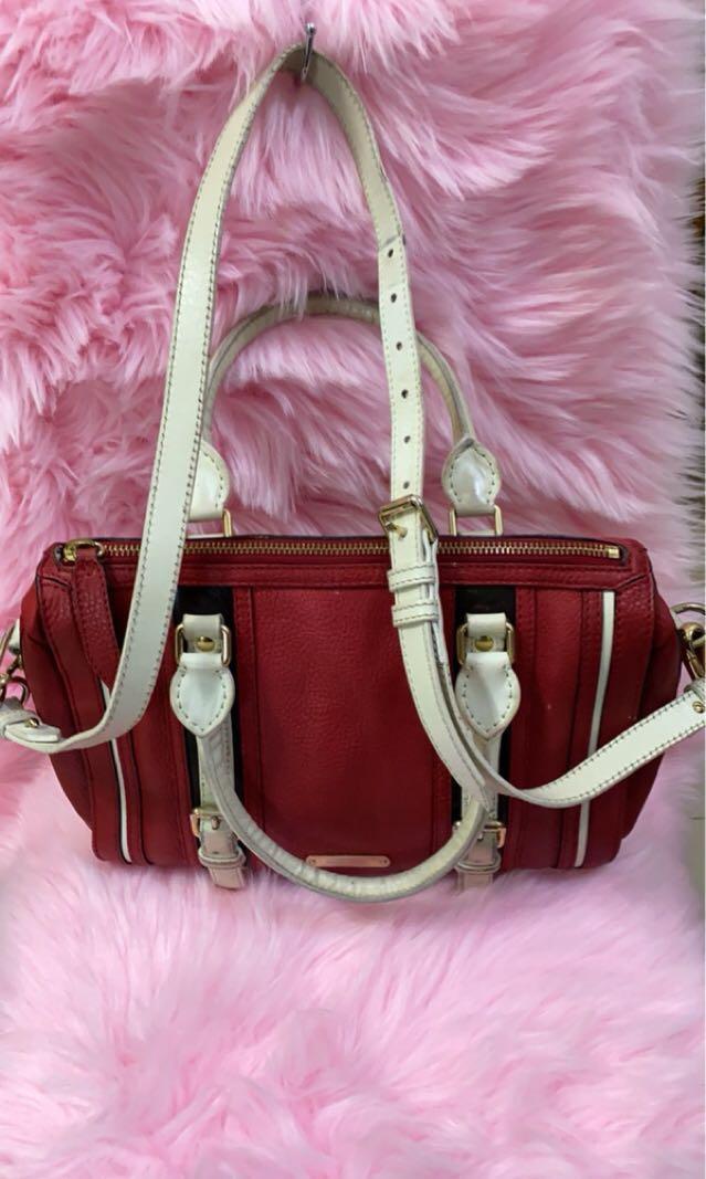 Burberry 2-way bag (Category: Tote Bags) located in Legazpi City. Submitted by brandedstuffphl (Listing ID 1061927207, Image 1). Description: Burberry 2-way bag From Japan auction Minimal signs of usage.
