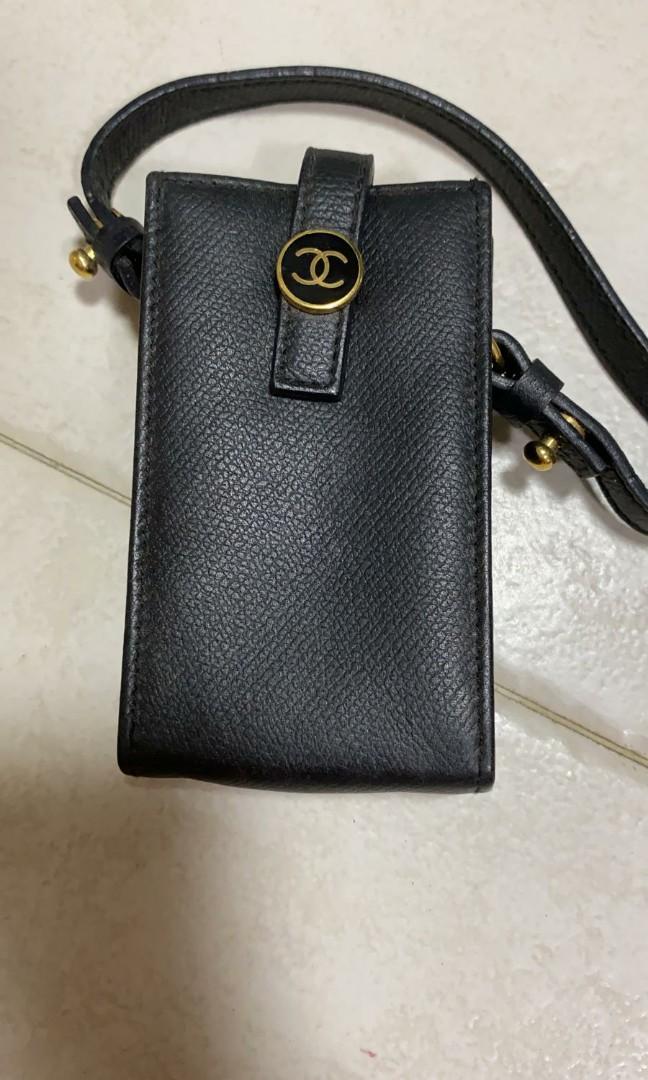 chanel handphone pouch