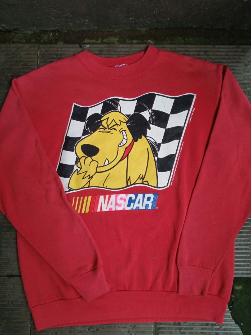 Crewneck Vintage Nascar Wacky Races ©1994, Fesyen Pria, Pakaian , Atasan di  Carousell
