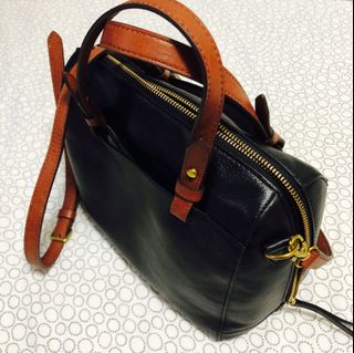 (Category: ) located in . Submitted by veequi (Listing ID 1061739098, Image 1). Description: .