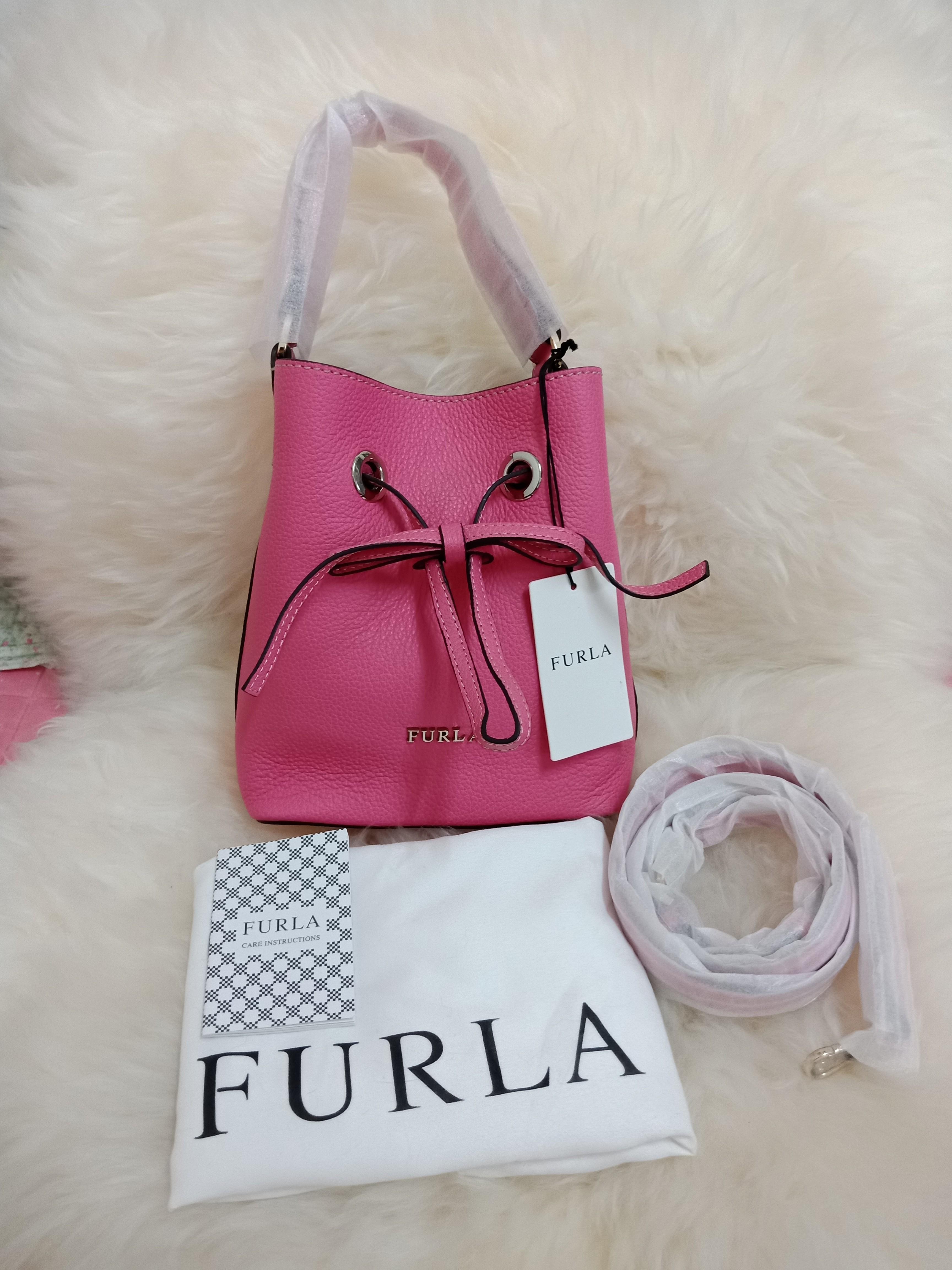 Furla on sale costanza medium