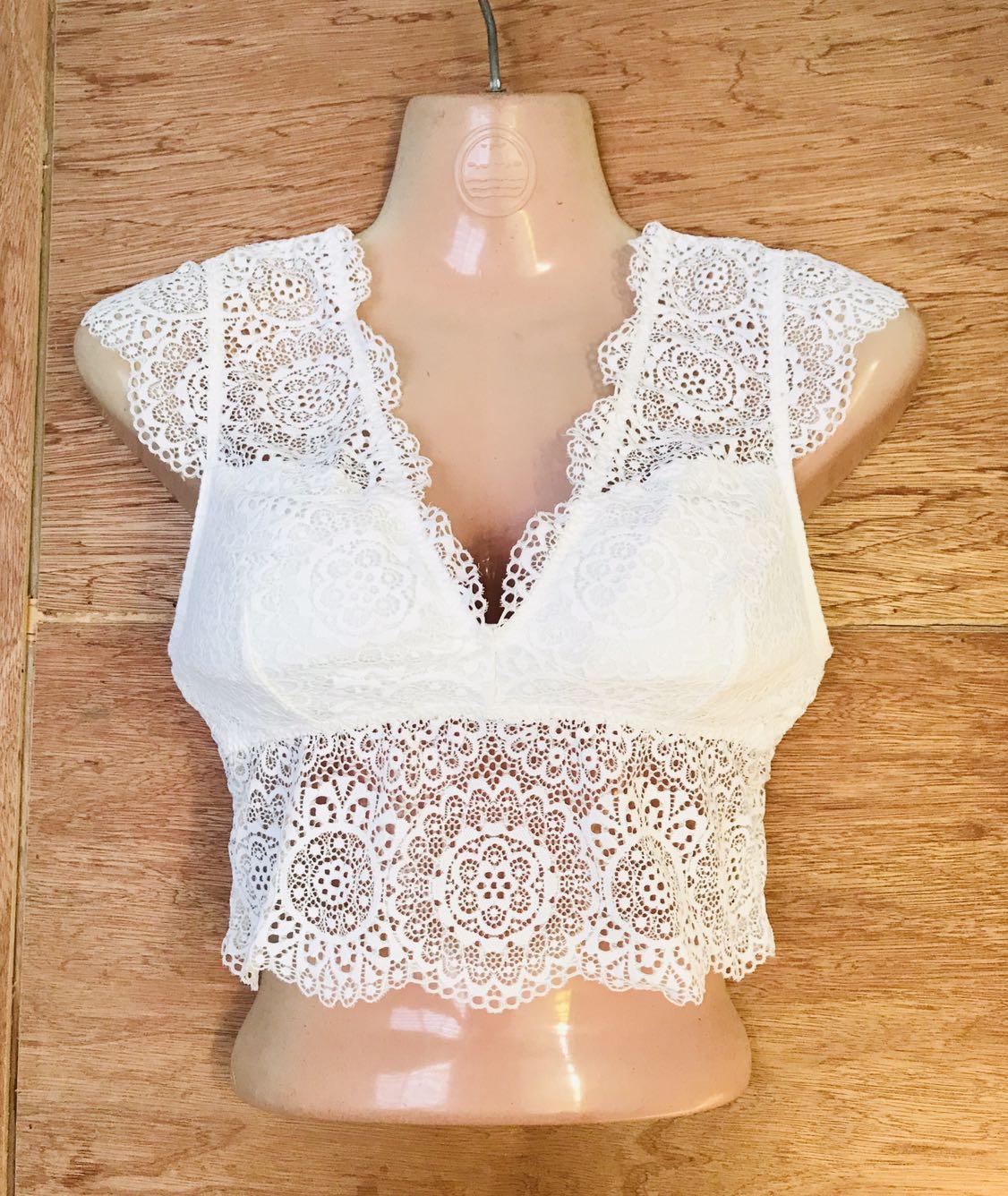 Hollister Gilly Hicks geo lace cap sleeve bralette in white Small