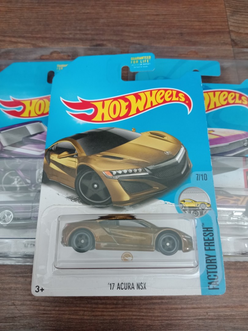 Hot wheels 17 acura nsx super treasure hunt best sale
