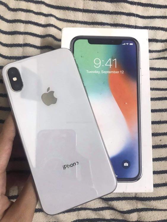 IPHONE X RUSH SALE (Category: iPhone X Series) located in Cavite. Submitted by lenggutierrez2201 (Listing ID 1061913503, Image 1). Description: 64gb no dents no issue face id working loud speaker unit only Factory unlocked.