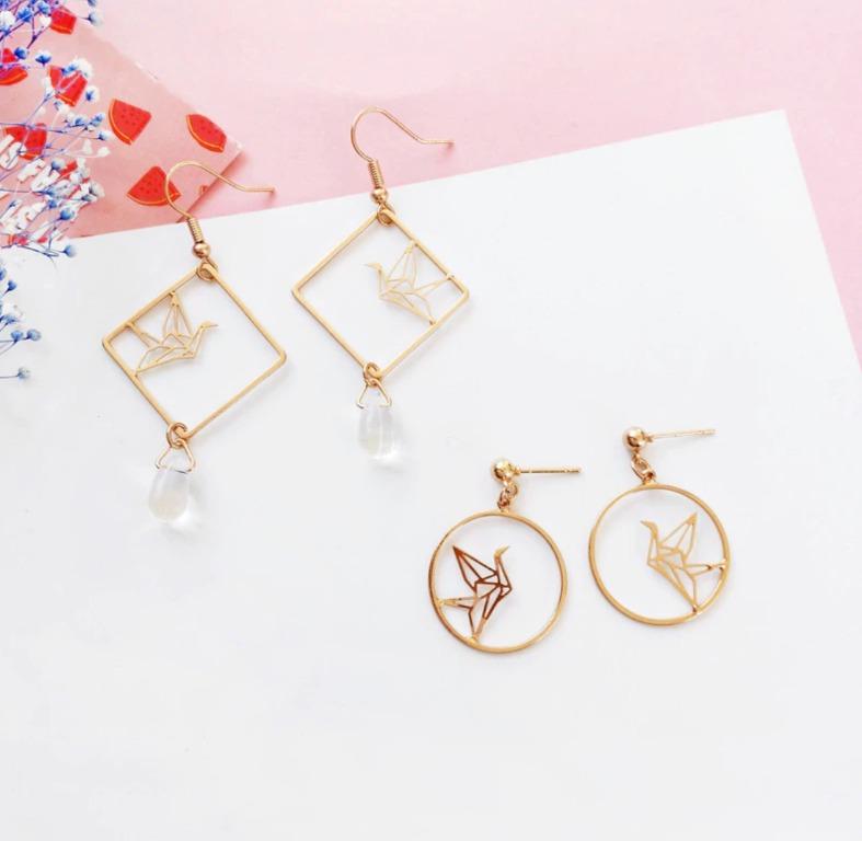 Cute japanese top earrings