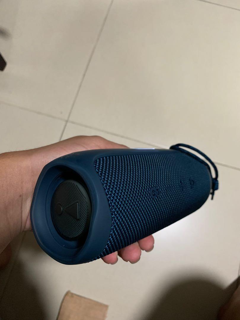 Jbl flip 5 vs ue sale boom 3