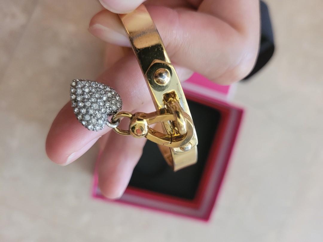 Juicy Couture Gold Charm Bangle Bracelet Women s Fashion Jewelry