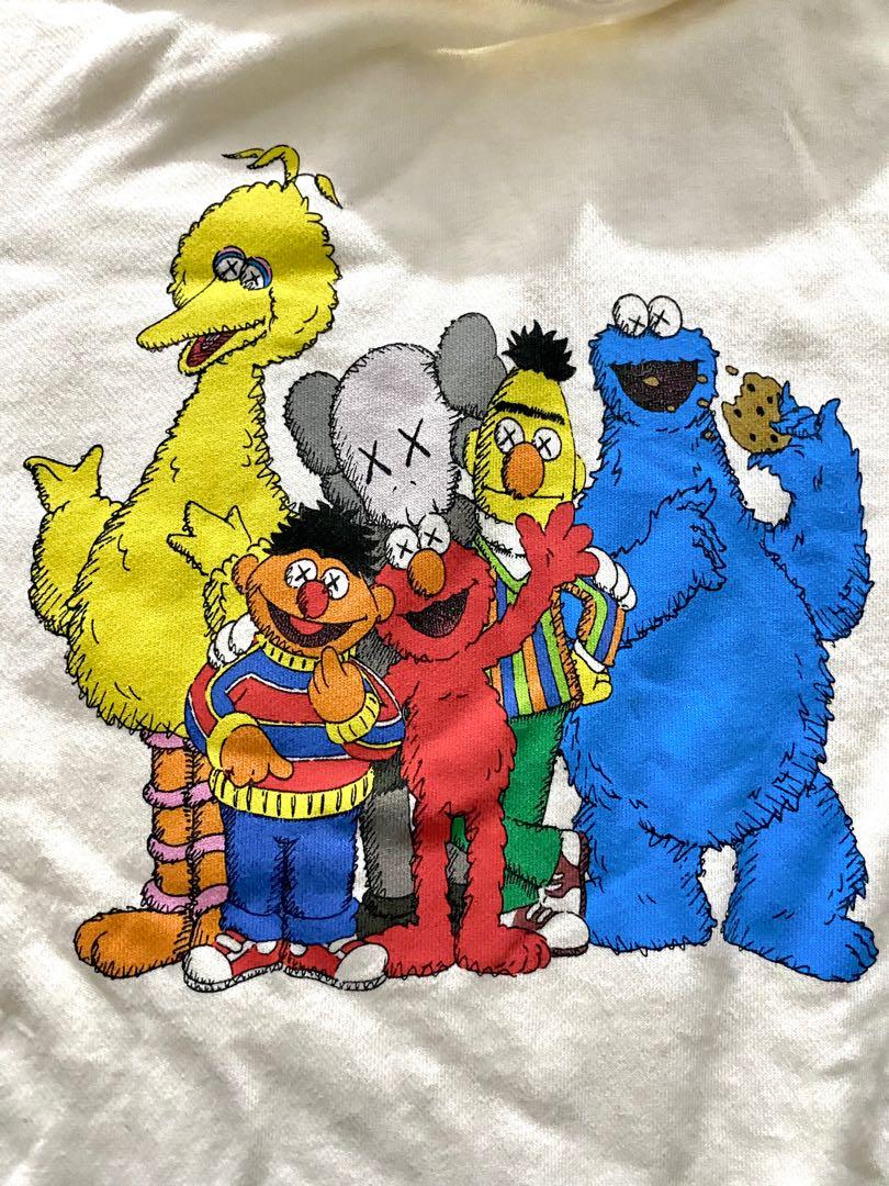 Kaws Cod KAWS uniqlo sesame street (COD), Men's Fashion, Coats, Jackets and ...