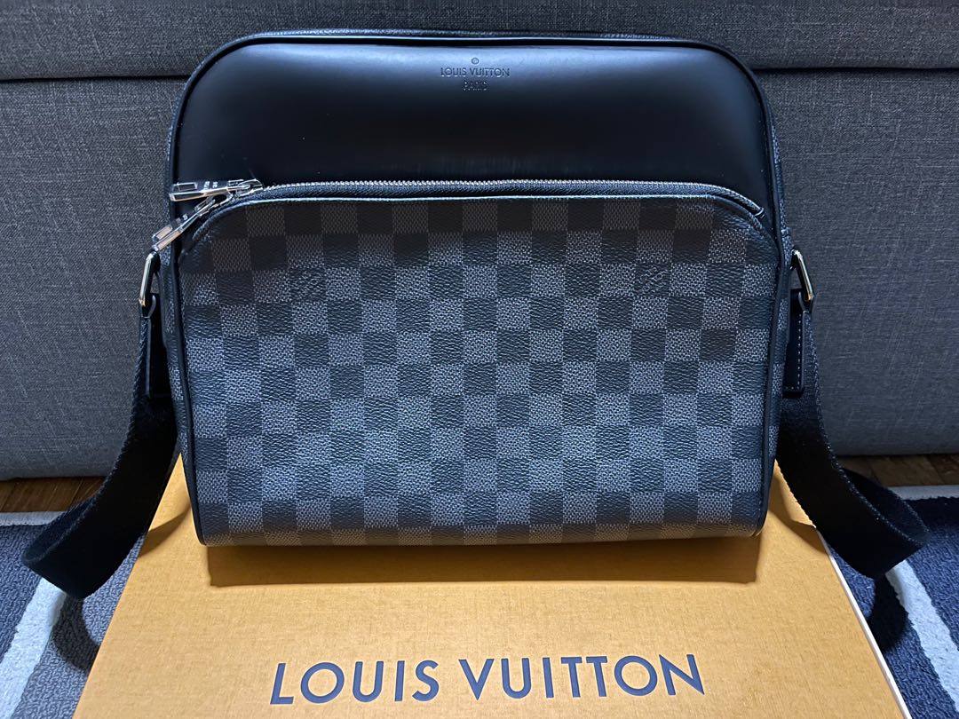 Louis Vuitton LV Dayton Reporter PM Messenger Bag, Luxury, Bags & Wallets  on Carousell