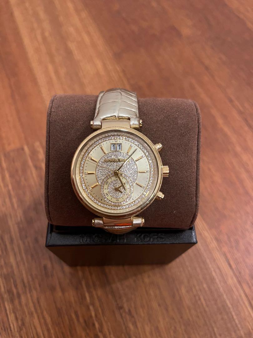 MICHAEL KORS Gold Diamond Watch, Women's Fashion, Watches & Accessories,  Watches on Carousell