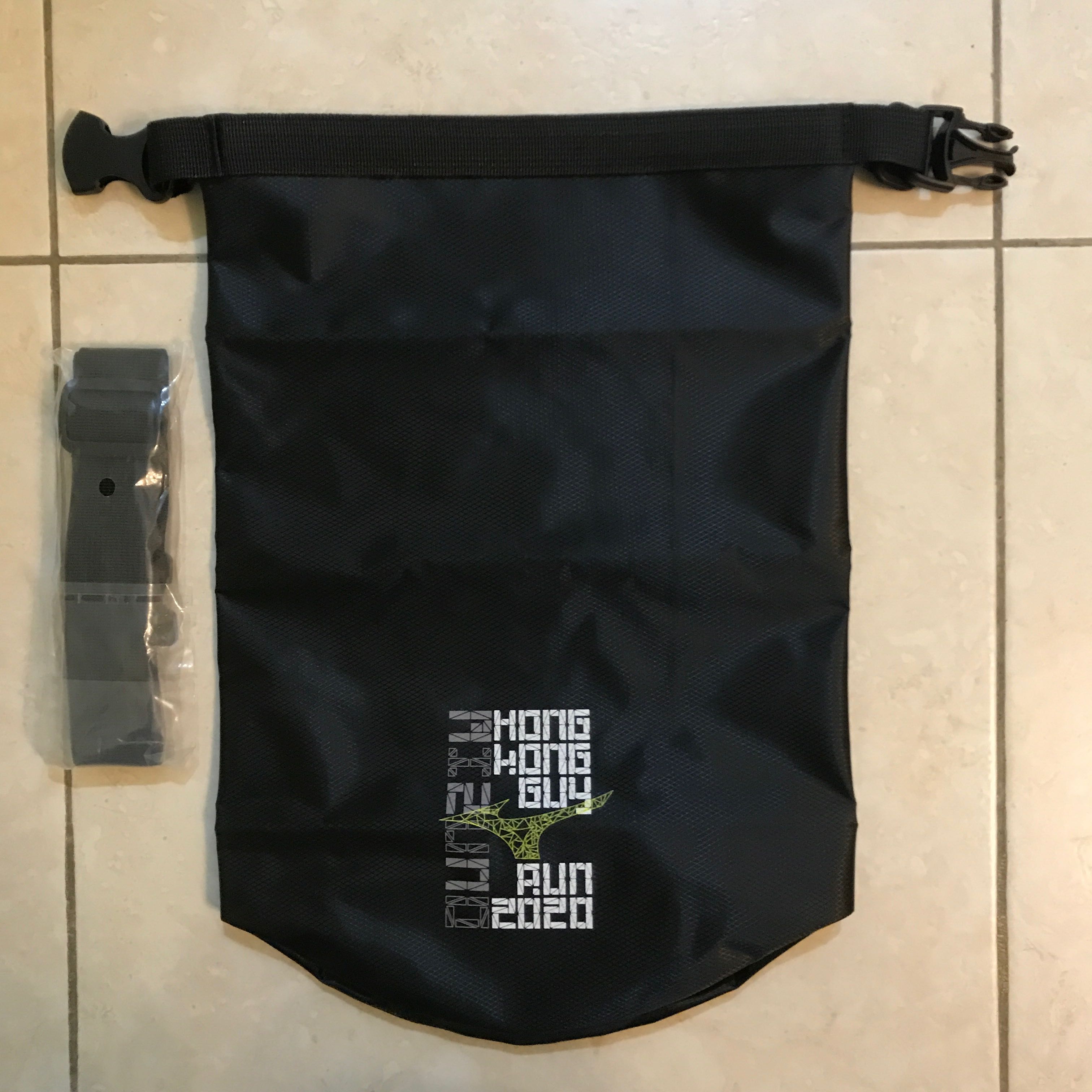 Mizuno Run Waterproof Bag Carousell