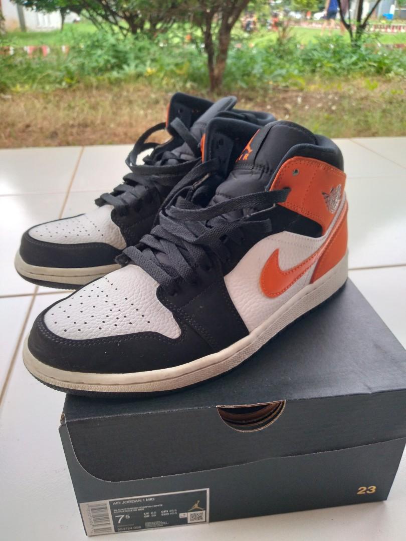 Nike Air Jordan 1 Asli, Fesyen Pria, Sepatu , Sneakers di Carousell