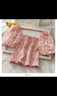 (Category: ) located in . Submitted by pearwardrobe (Listing ID 1061880235, Image 1). Description: .