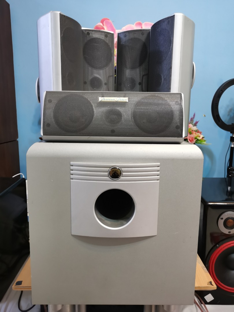 PARAMOUNT PICTURES 5.1 Sound System with active subwoofer, Audio, Soundbars, Speakers