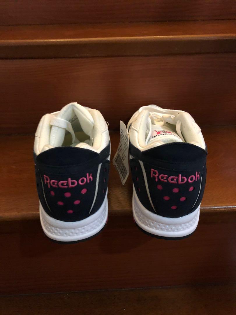 Reebok sales pyro trainers