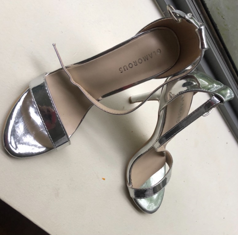 silver sandals size 10