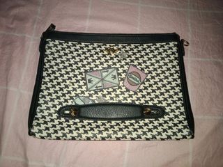 (Category: ) located in . Submitted by hailee29 (Listing ID 1061805252, Image 1). Description: .
