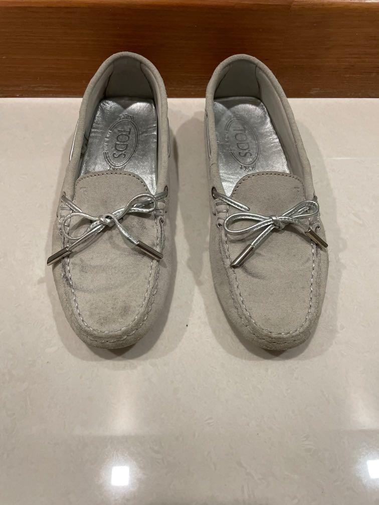 Tod's studded on sale bow loafer