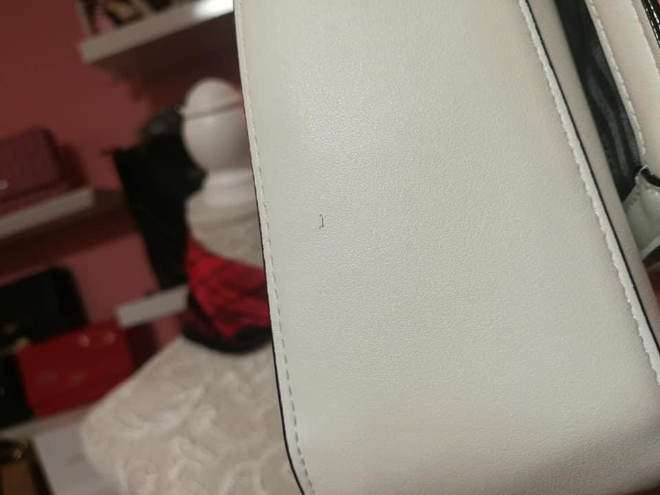 VS bag bundle with BBW foam sanitizer (Category: Body Care) located in Paranaque City. Submitted by FLess.ph (Listing ID 1061939300, Image 2). Description: ♥️SALe♥️ VS Laser Cut Two Way Shoulder Sling Bag + BBW Foam Sanitizer 1 set only P1499+sf Further marked down with freebie due to 1 small flaw. See 2nd pic..