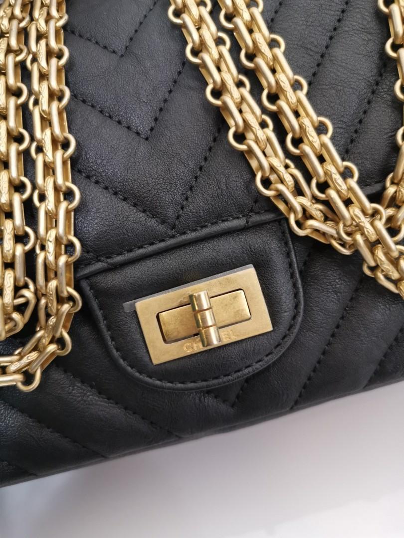 Chanel Reissue 226 - 27 For Sale on 1stDibs