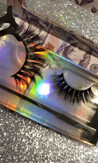 (Category: ) located in . Submitted by hunniecosmetics (Listing ID 1062147259, Image 1). Description: .