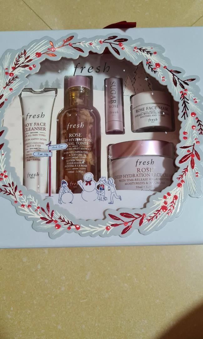 rose hydration skincare set