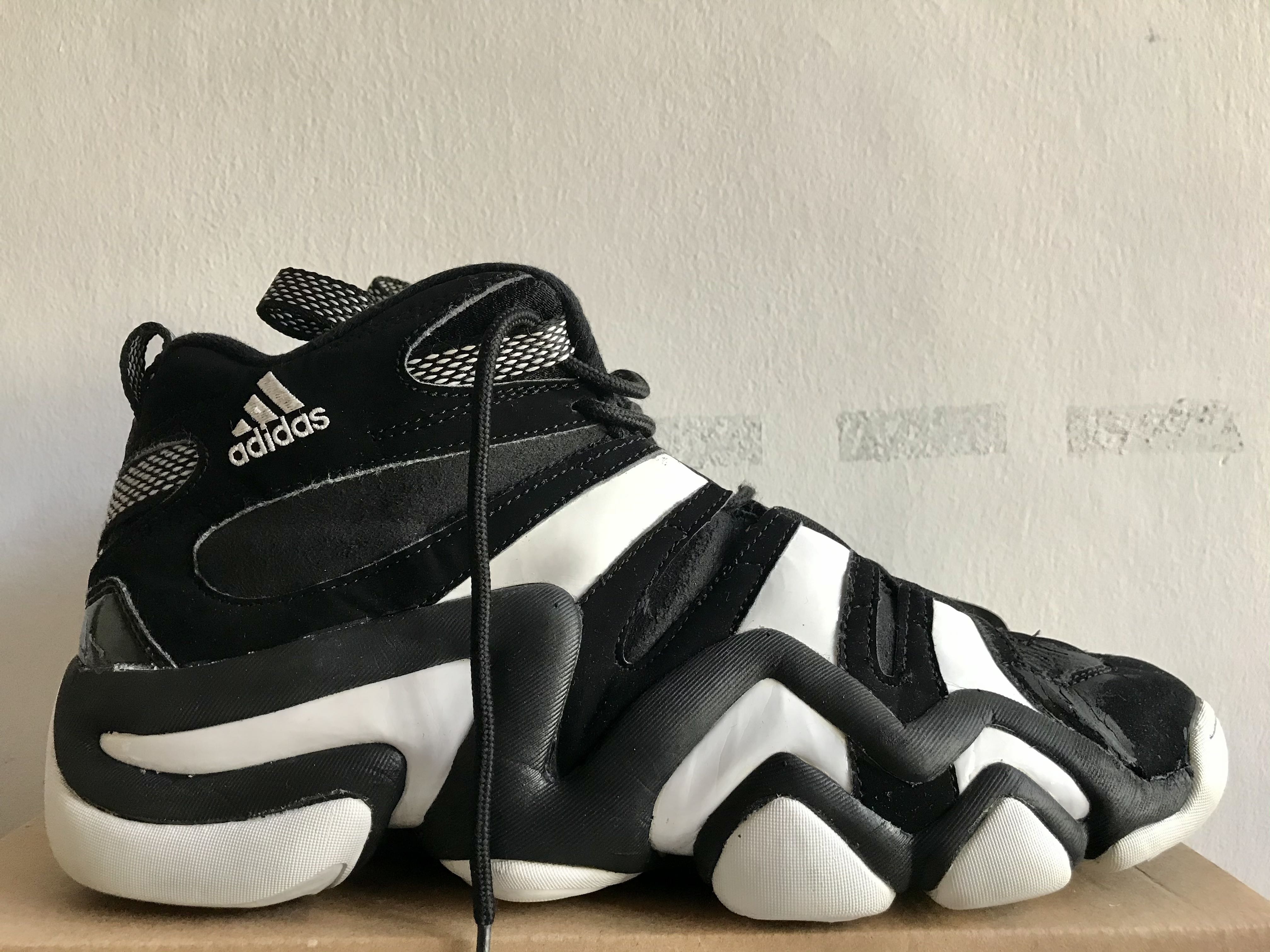 Kobe crazy eights outlet