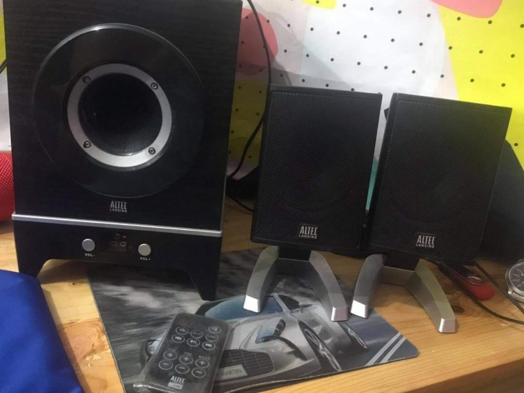 Altec Lansing Claw 2.1 Multimedia Bluetooth Speaker Audio