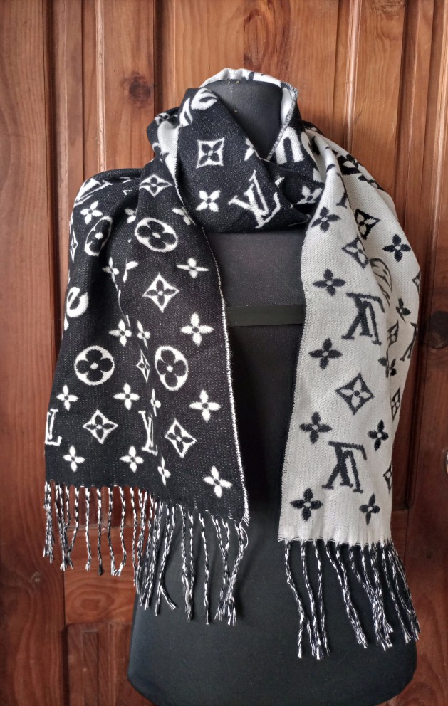 Louis Vuitton Supreme Wool Scarf