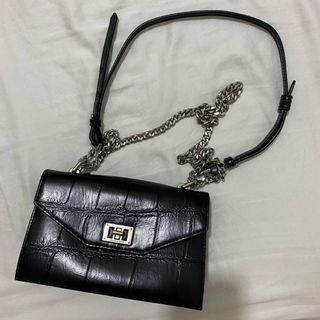 (Category: ) located in . Submitted by micpreloved (Listing ID 1062079884, Image 1). Description: .