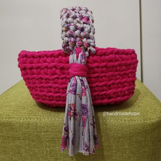 (Category: ) located in . Submitted by handmadehope (Listing ID 1062086937, Image 1). Description: .