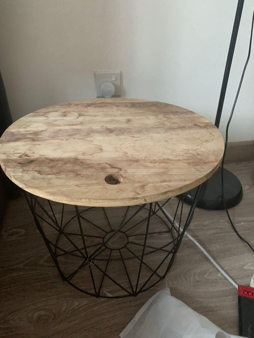 Coffee table (Category: Tables & Sets) located in Petaling Jaya. Submitted by monemone0830 (Listing ID 1062028282, Image 2). Description: .