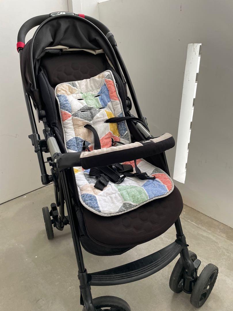 One hand outlet fold stroller