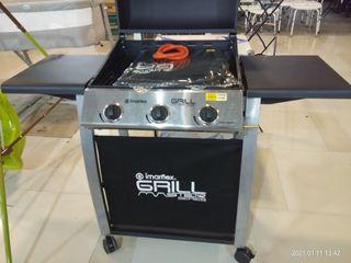 Grill  BBQ gas hooded
4 burner  imarflex
Pm me for more info
